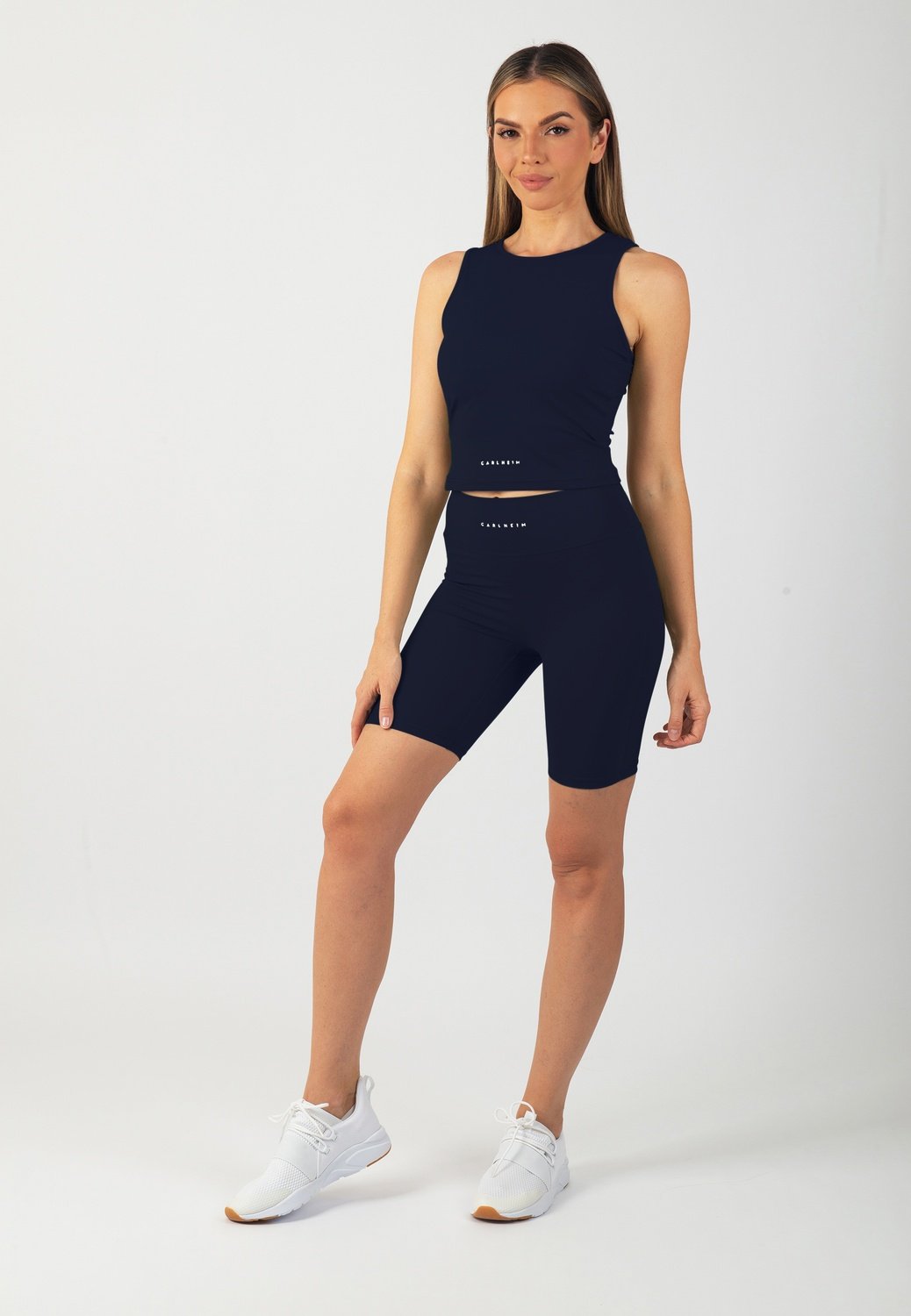 Serenita Shorts 8" (Navy)